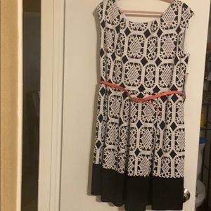 Gorgeous printed black and white dress